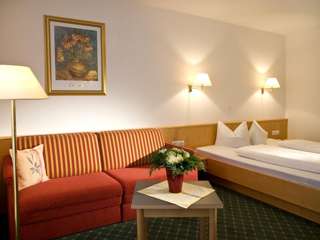 אימסט Hotel Auderer מראה חיצוני תמונה